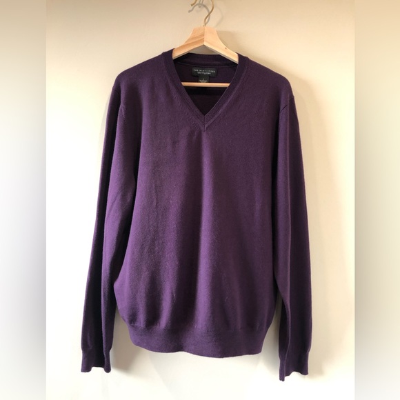 Bloomingdale’s - The Men’s Store - V-Neck Merino Sweater - L - Picture 6 of 9